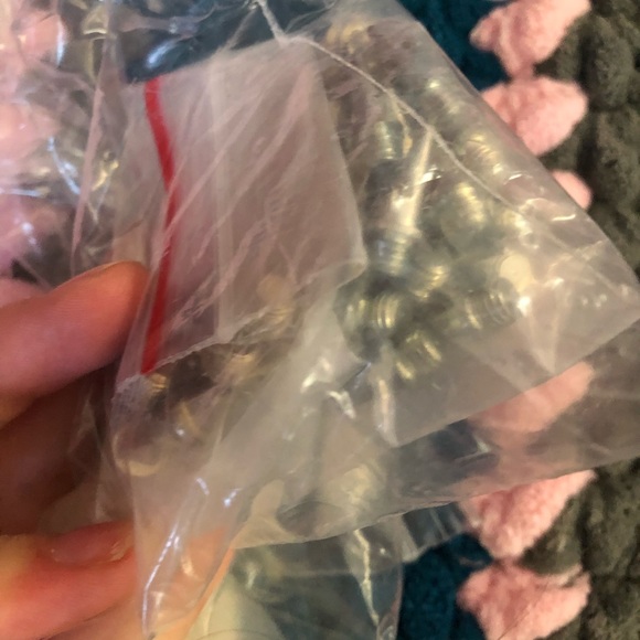 Mizuno new track and field cleats fits size 7 - Picture 10 of 11